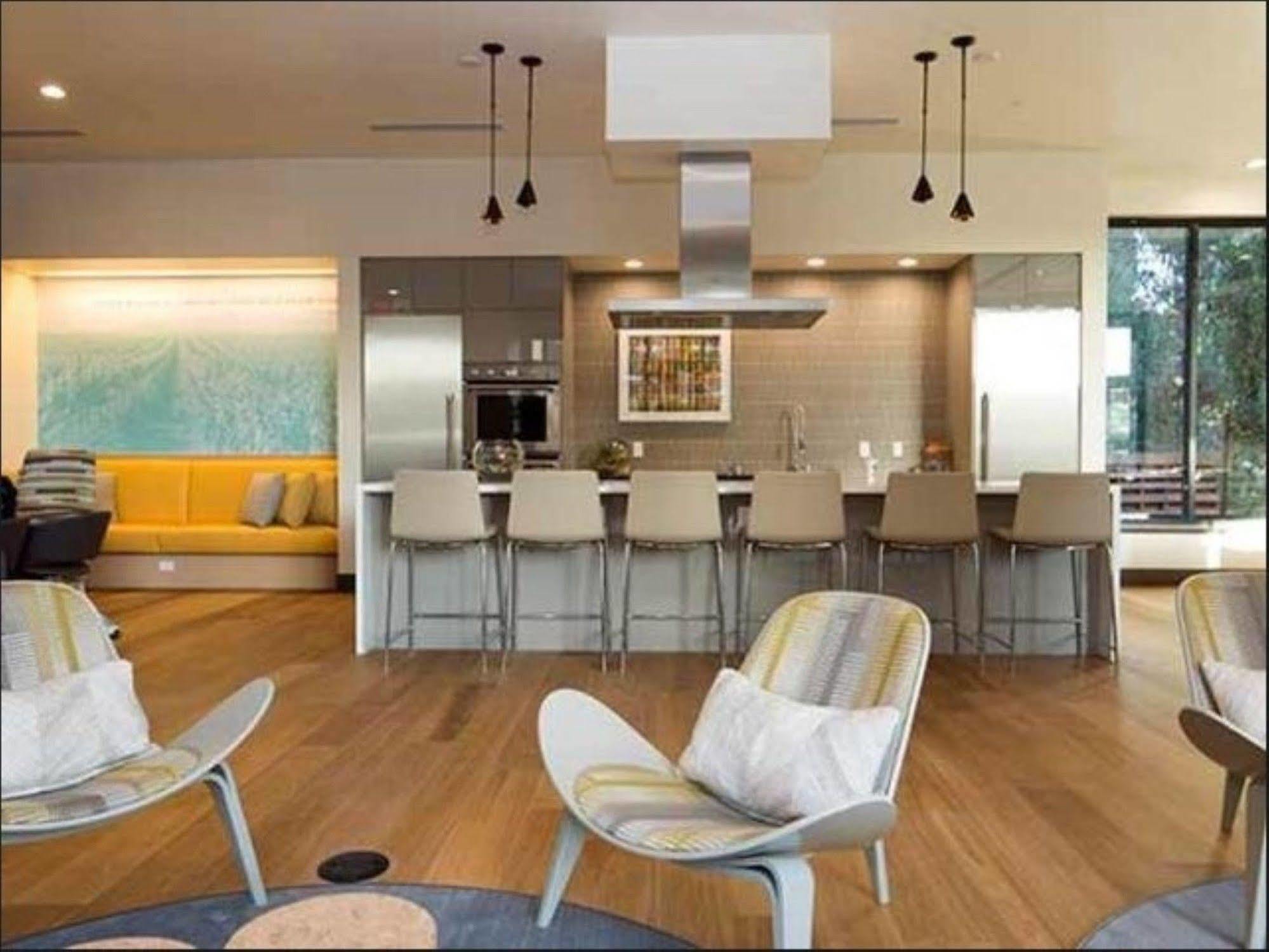 Global Luxury Suites At Downtown Маунтин-Вью Экстерьер фото