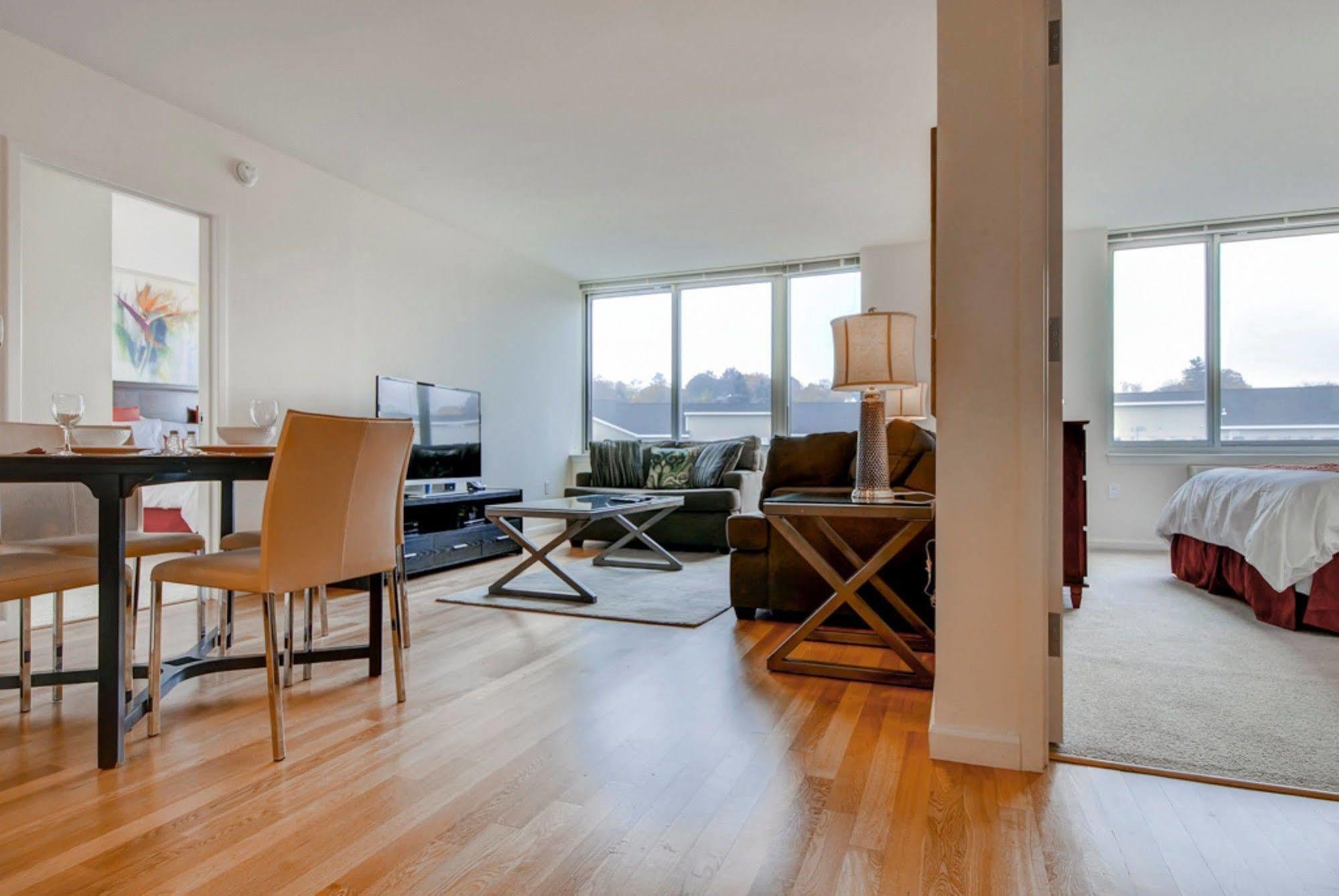Global Luxury Suites At Downtown Маунтин-Вью Экстерьер фото